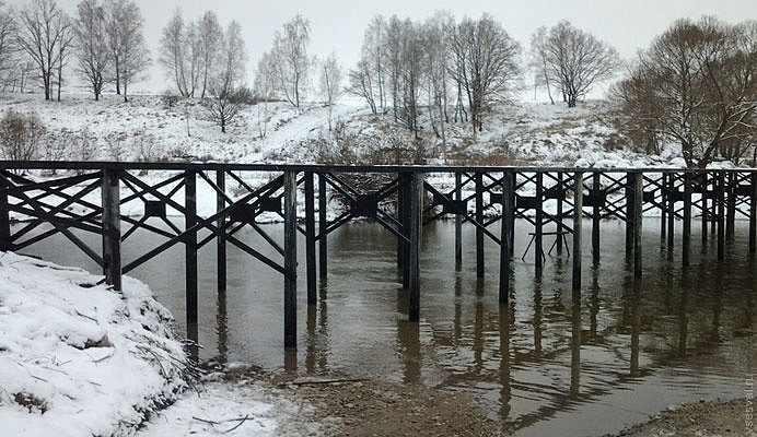 Свайные мосты: надежное решение для преодоления водных преград в Дальнегорске от 57651 руб